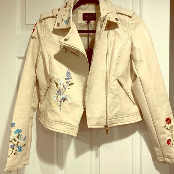 Romeo & Juliet Couture Jackets & Blazers - Romeo + Juliet Couture Embroidered Jacket Sz S